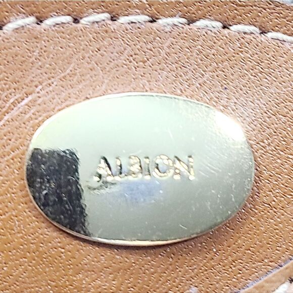 Albion Leather Shoulder Bag - Picture 7 of 7